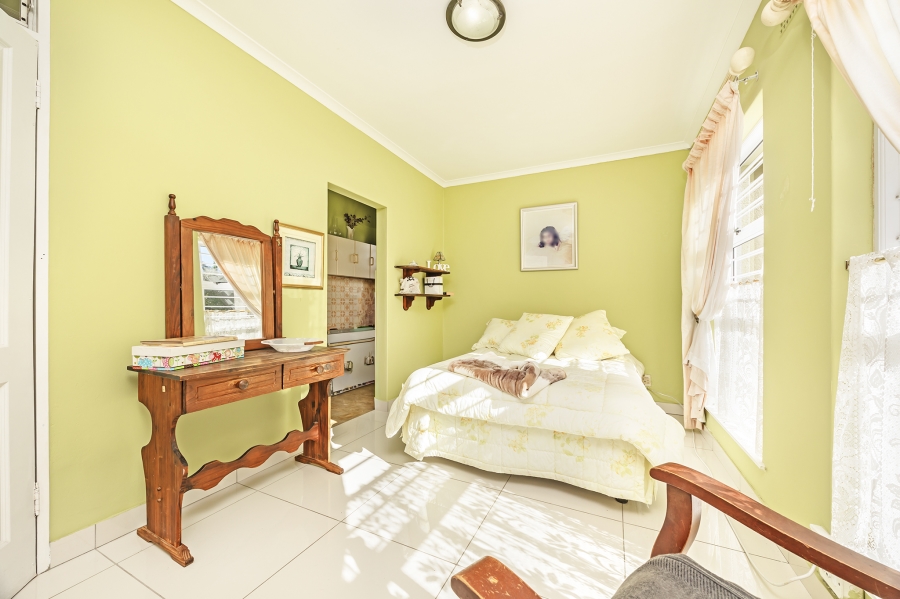 6 Bedroom Property for Sale in Door De Kraal Western Cape